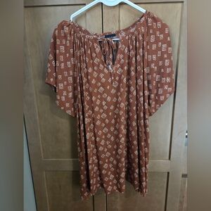 NWT Daytrip Rust Patterned Keyhole Blouse